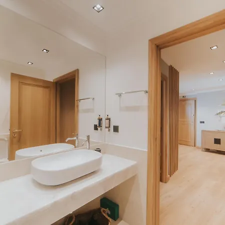 Cliff By Madeira Apartament